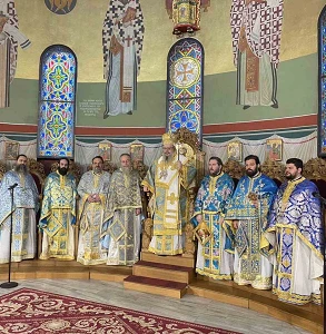 «Άνθρωπε Του Θεού, Και Πιστέ Θεράπον, Λειτουργέ Κυρίου, Νικόλαε Θαυματουργέ…» 