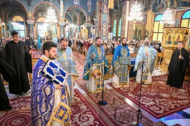 «Χαίροις των Μυρέων ο Κοινωνός…»