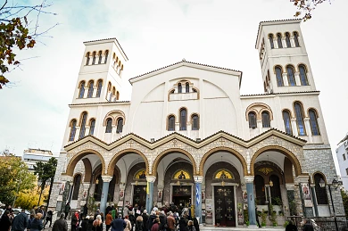«Χαίροις των Μυρέων ο Κοινωνός…»