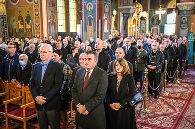 «Χαίροις των Μυρέων ο Κοινωνός…»